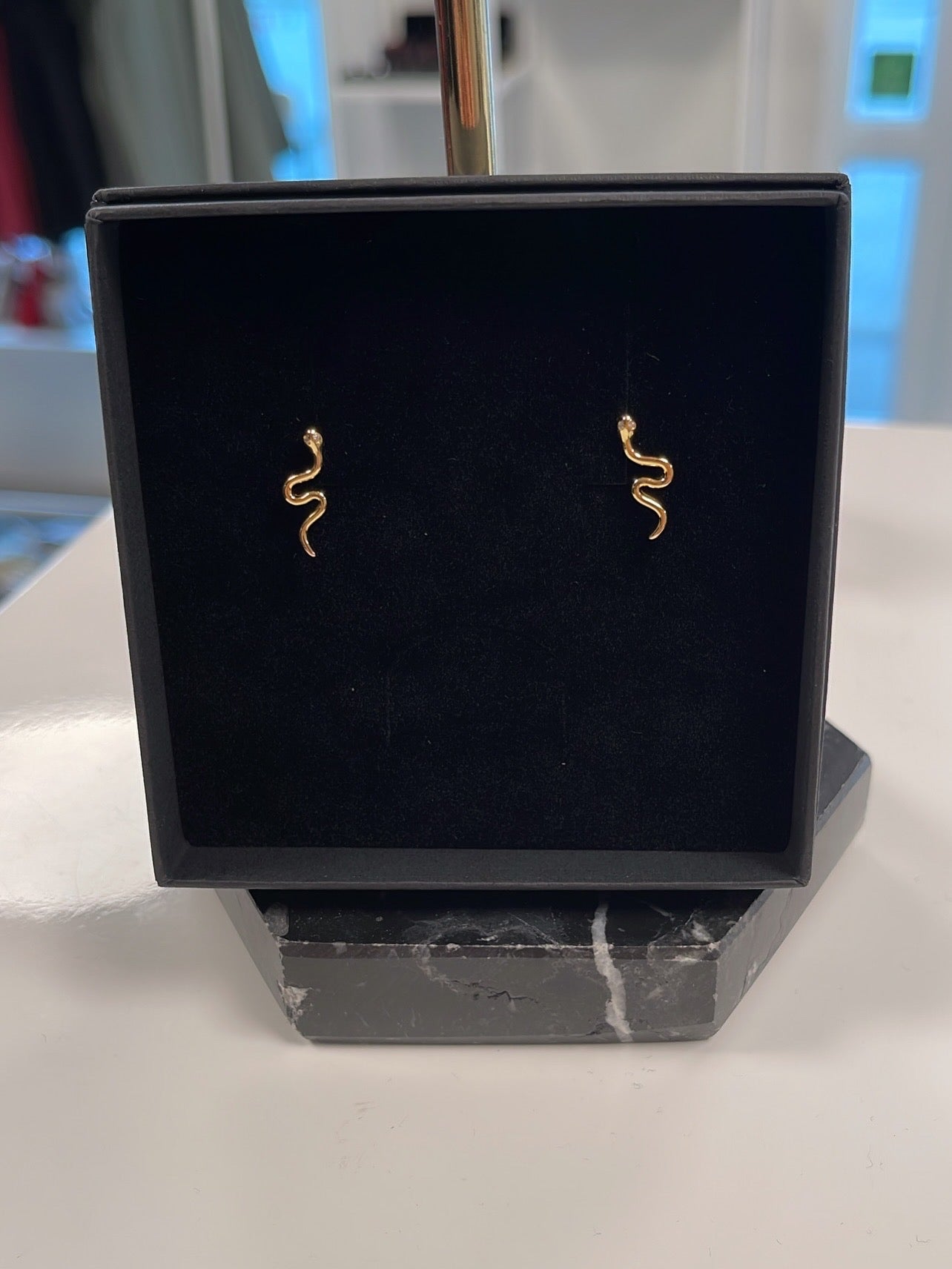 Gold Snake Earstuds